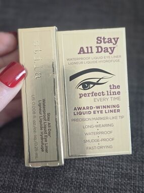 Stila Stay All Day Waterproof Liquid Eye Liner - Black in Gold Packaging